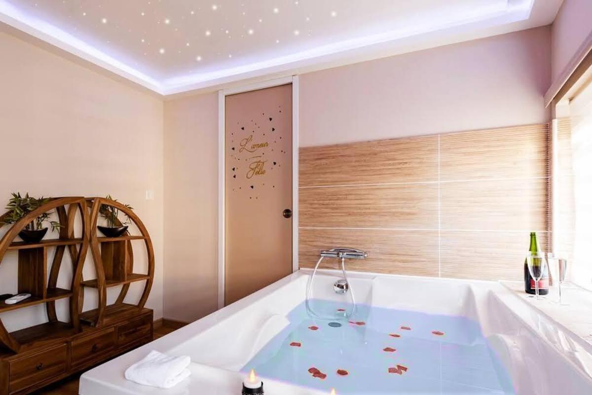Studio Love Room Spa Baignoire Double La Ciotat Centre Port Exterior photo
