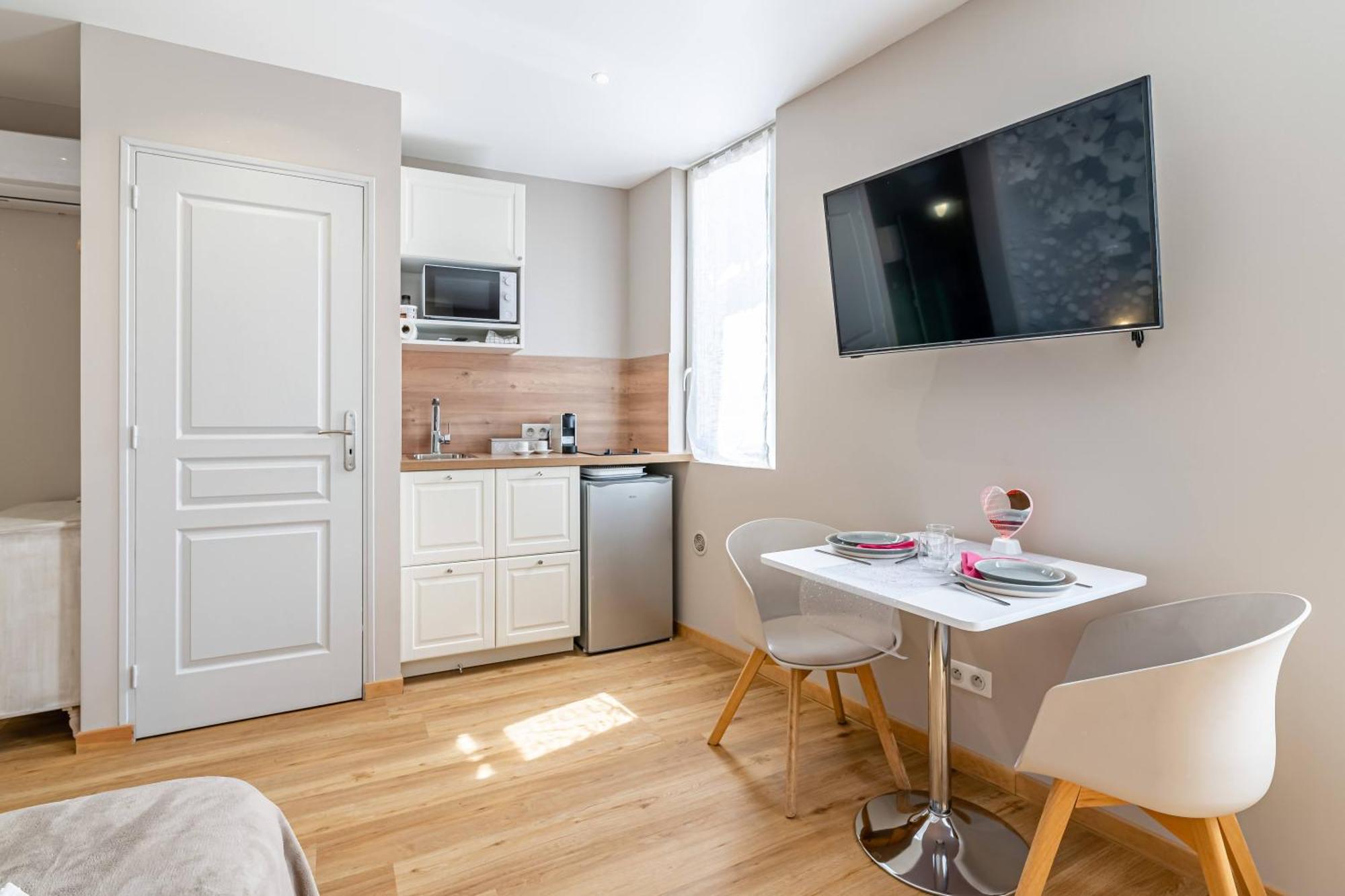 Studio Love Room Spa Baignoire Double La Ciotat Centre Port Exterior photo